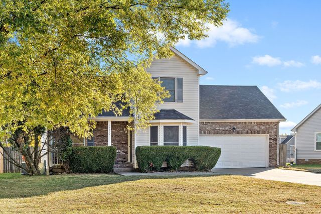 3737 Heather Dr, Clarksville, TN 37042