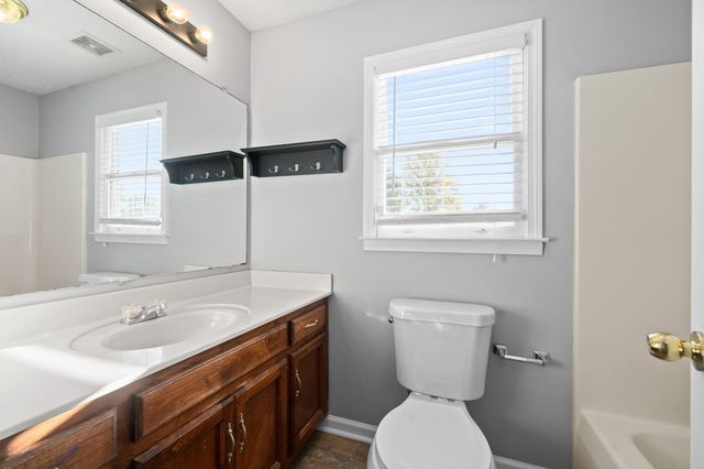 3737 Heather Dr, Clarksville, TN 37042