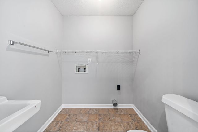 3737 Heather Dr, Clarksville, TN 37042