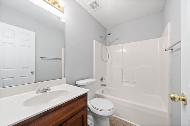 3737 Heather Dr, Clarksville, TN 37042