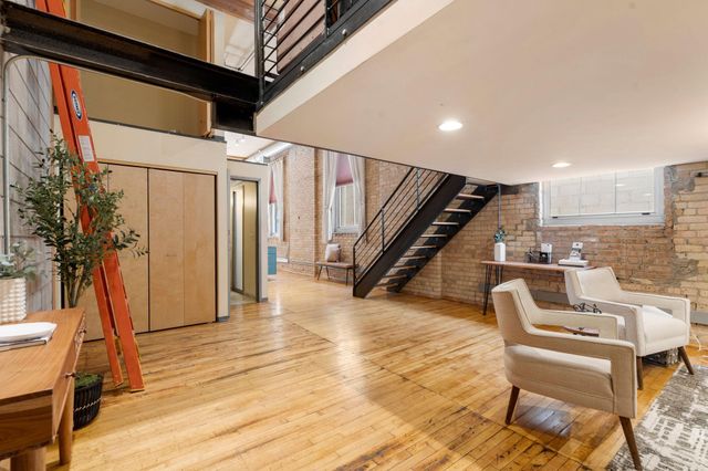 801 Washington Avenue N 221, Minneapolis, MN 55401