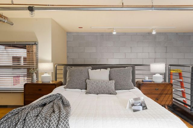 801 Washington Avenue N 221, Minneapolis, MN 55401