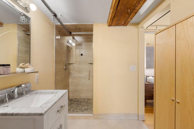 801 Washington Avenue N 221, Minneapolis, MN 55401