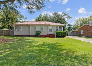 909 Sandalwood Drive, Fayetteville, NC 28304