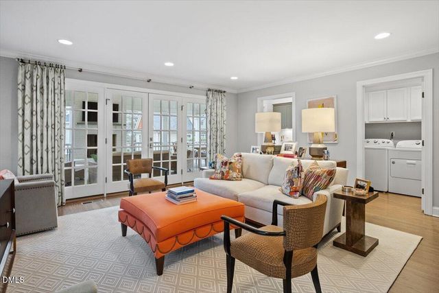 2714 Peachtree Street, Raleigh, NC 27608