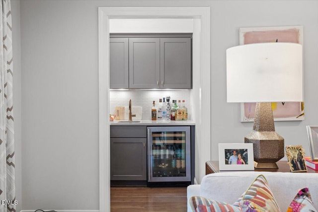 2714 Peachtree Street, Raleigh, NC 27608