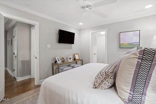 2714 Peachtree Street, Raleigh, NC 27608