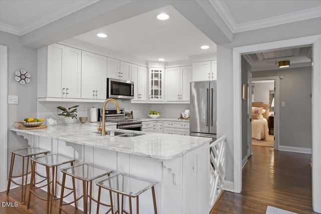 2714 Peachtree Street, Raleigh, NC 27608