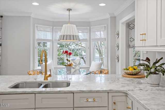 2714 Peachtree Street, Raleigh, NC 27608