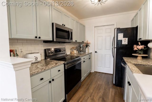 4033 Berkshire Drive, Sterling Heights, MI 48314