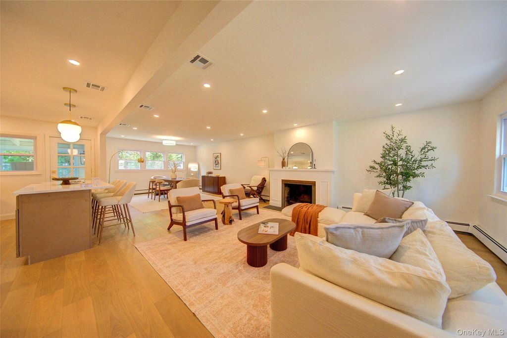 16 Linden Street, Garden City, NY 11530 — photo 2