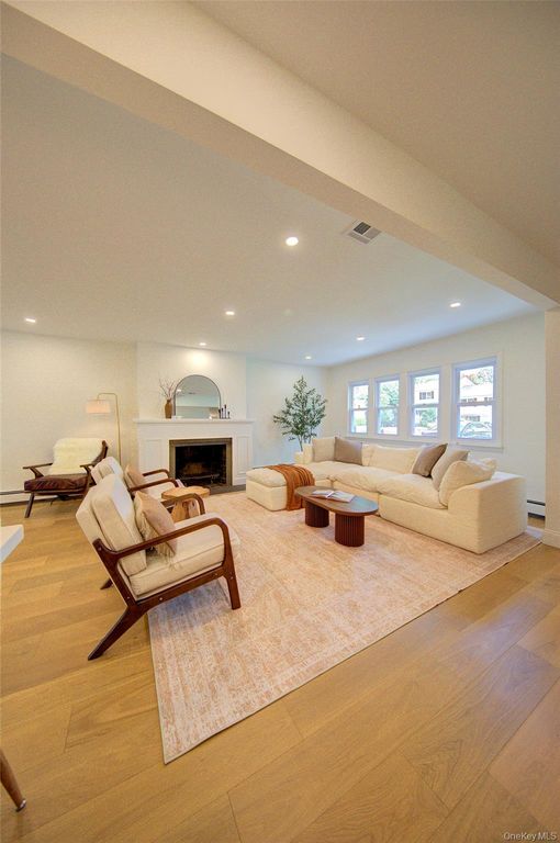 16 Linden Street, Garden City, NY 11530 — photo 3