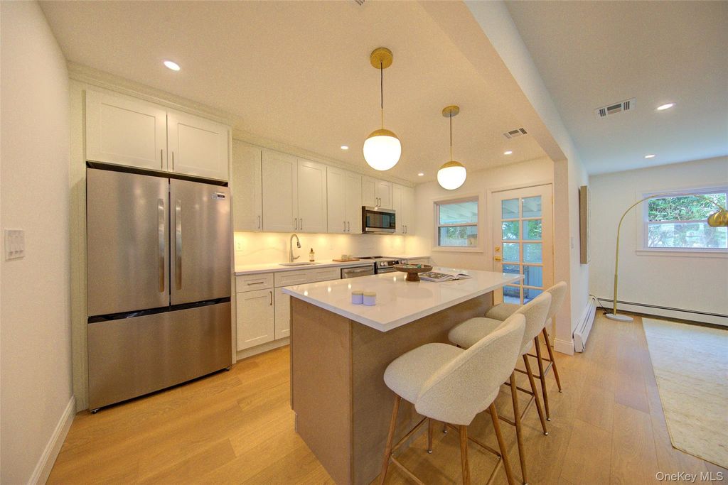 16 Linden Street, Garden City, NY 11530 — photo 5