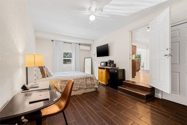 3301 9TH AVENUE N, St Petersburg, FL 33713