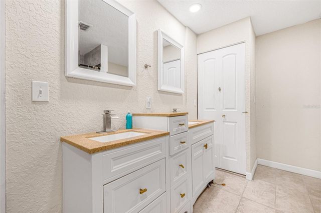 3301 9TH AVENUE N, St Petersburg, FL 33713