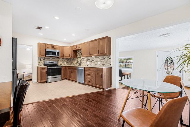 3301 9TH AVENUE N, St Petersburg, FL 33713