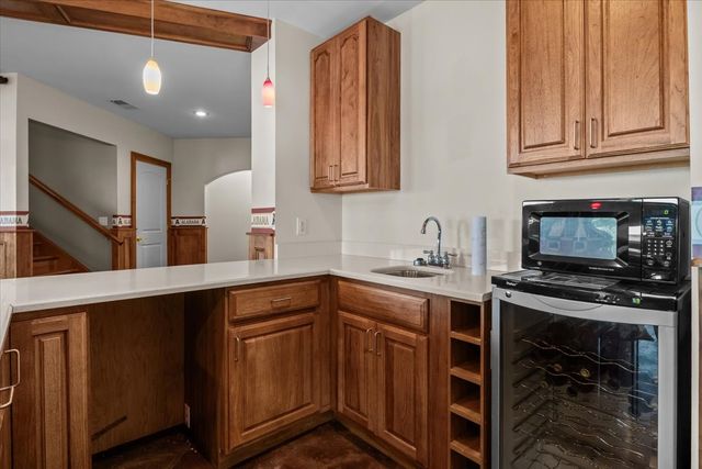 867 River Oaks Dr, Big Sandy, TN 38221
