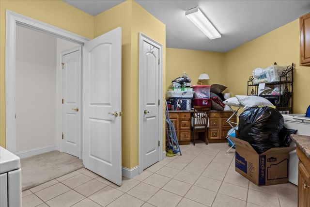 867 River Oaks Dr, Big Sandy, TN 38221