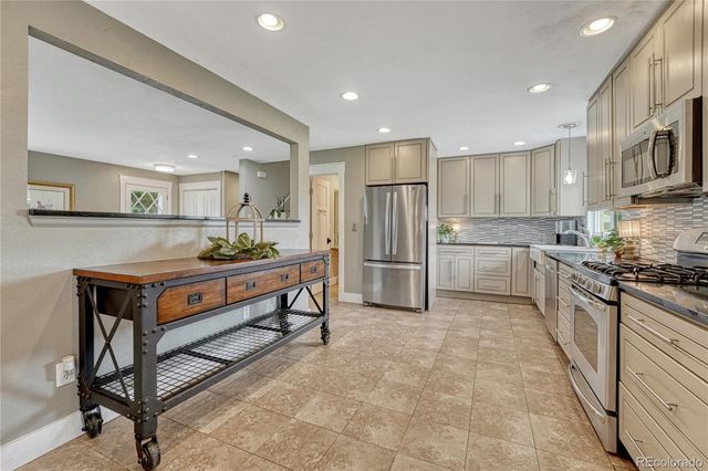 13715 N Winchester Way, Parker, CO 80138
