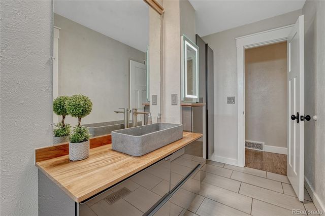 13715 N Winchester Way, Parker, CO 80138