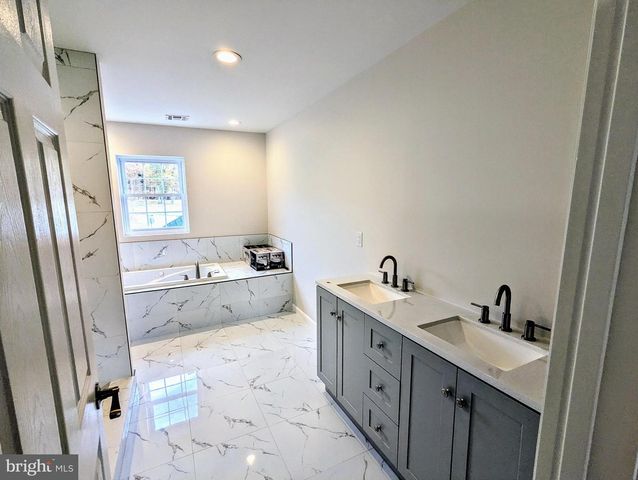 28 OSBORN LN, Bridgeton, NJ 08302
