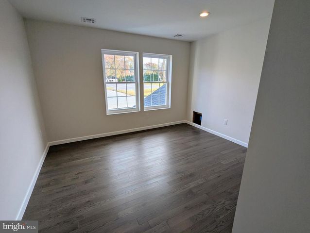 28 OSBORN LN, Bridgeton, NJ 08302