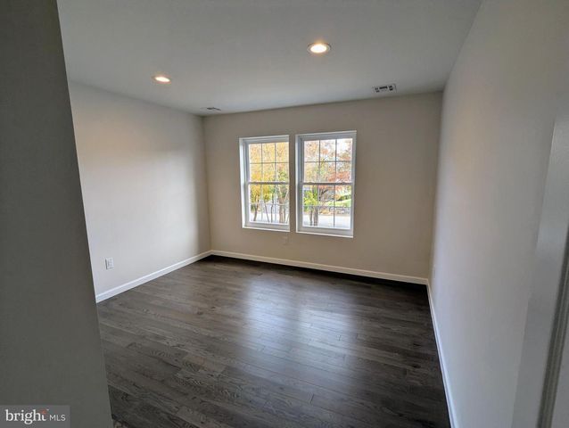 28 OSBORN LN, Bridgeton, NJ 08302