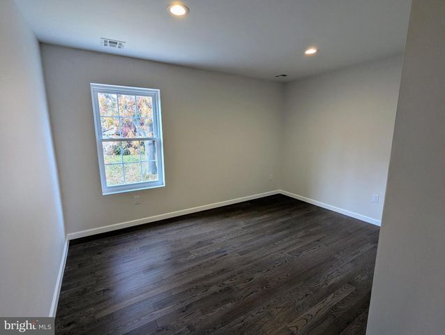 28 OSBORN LN, Bridgeton, NJ 08302