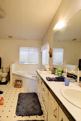 3363 S Anchor Avenue, Orange Cove, CA 93646