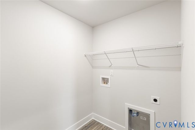 31 Blue Stone Dr, Stafford, VA 22405