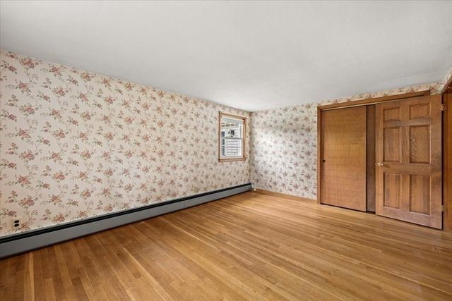 128 Bullard St, Walpole, MA 02081