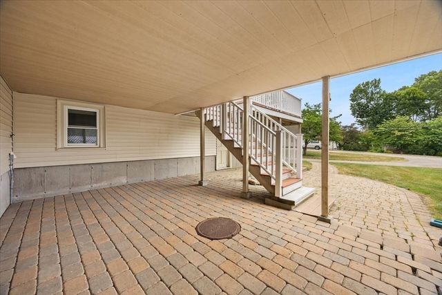 128 Bullard St, Walpole, MA 02081