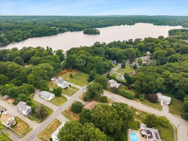 128 Bullard St, Walpole, MA 02081