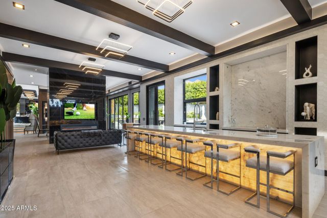 7223 N BLACK ROCK Trail, Paradise Valley, AZ 85253