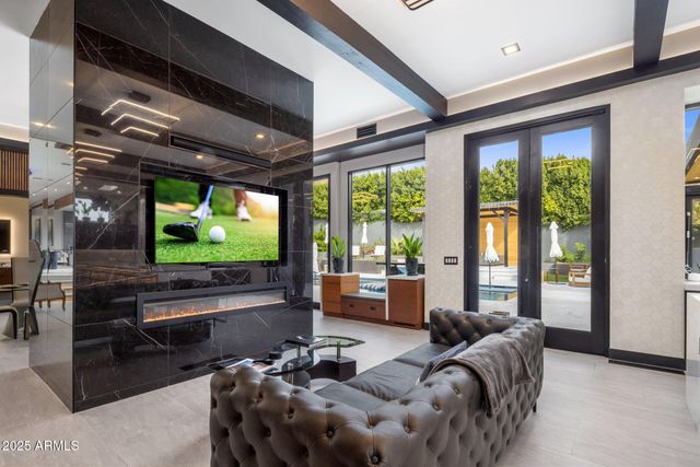 7223 N BLACK ROCK Trail, Paradise Valley, AZ 85253