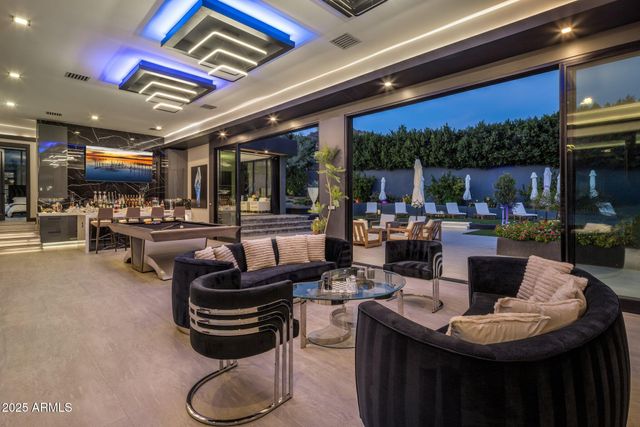 7223 N BLACK ROCK Trail, Paradise Valley, AZ 85253