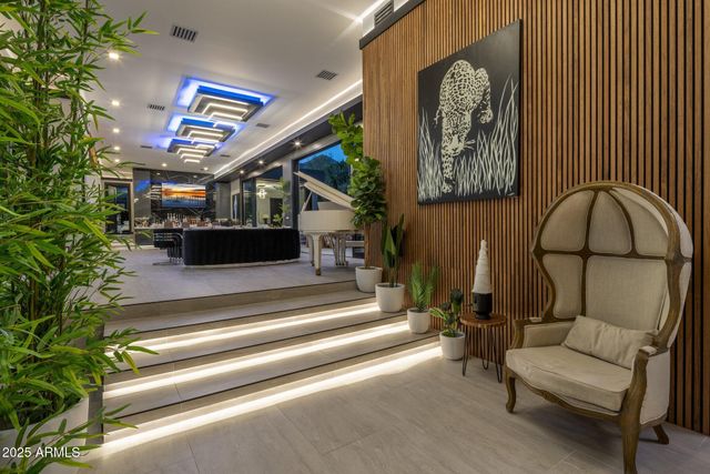 7223 N BLACK ROCK Trail, Paradise Valley, AZ 85253