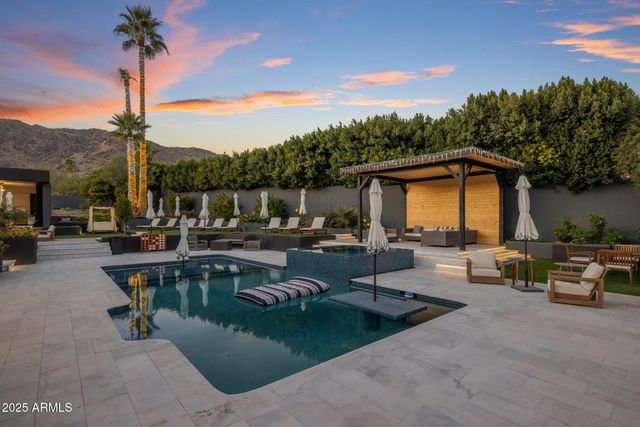 7223 N BLACK ROCK Trail, Paradise Valley, AZ 85253