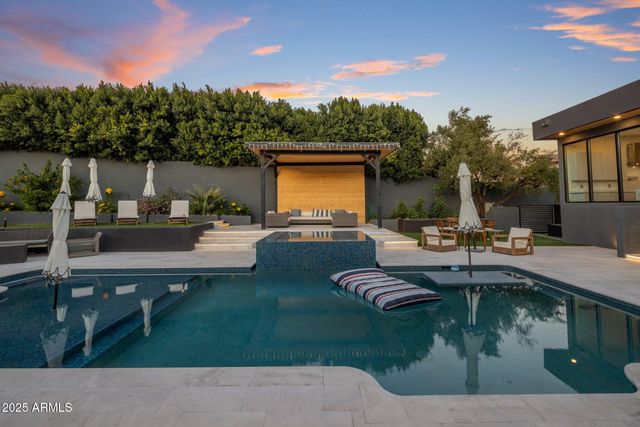 7223 N BLACK ROCK Trail, Paradise Valley, AZ 85253