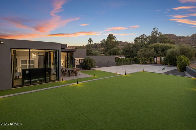 7223 N BLACK ROCK Trail, Paradise Valley, AZ 85253