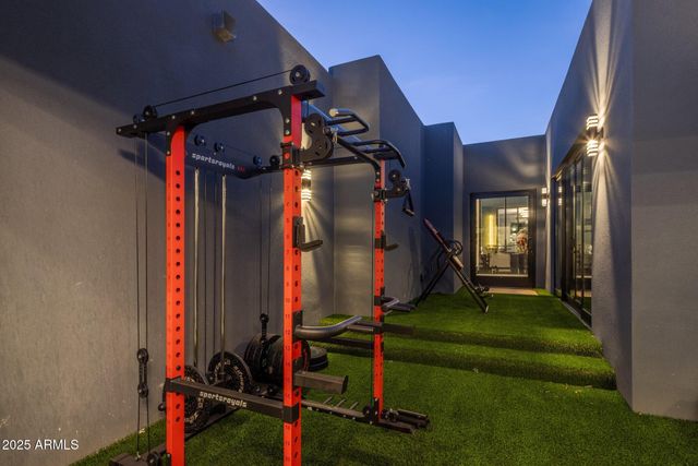 7223 N BLACK ROCK Trail, Paradise Valley, AZ 85253