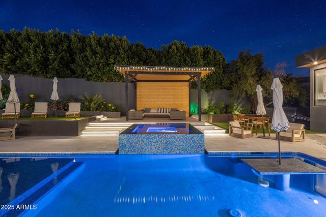 7223 N BLACK ROCK Trail, Paradise Valley, AZ 85253