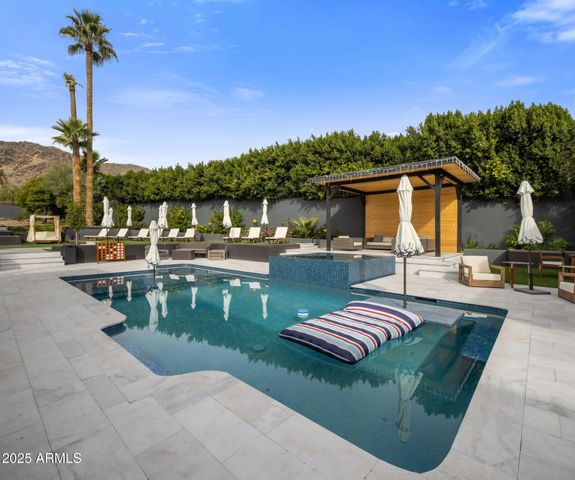 7223 N BLACK ROCK Trail, Paradise Valley, AZ 85253