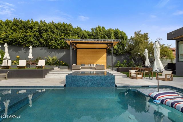 7223 N BLACK ROCK Trail, Paradise Valley, AZ 85253