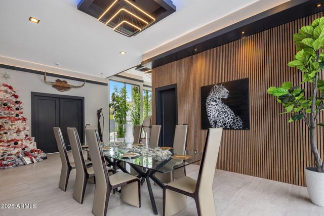 7223 N BLACK ROCK Trail, Paradise Valley, AZ 85253