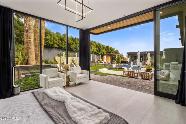 7223 N BLACK ROCK Trail, Paradise Valley, AZ 85253