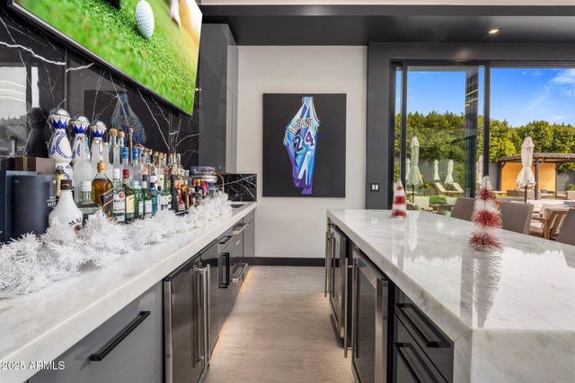 7223 N BLACK ROCK Trail, Paradise Valley, AZ 85253