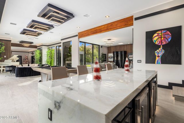 7223 N BLACK ROCK Trail, Paradise Valley, AZ 85253