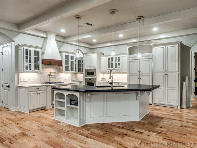 704 W 108th Street S, Jenks, OK 74037