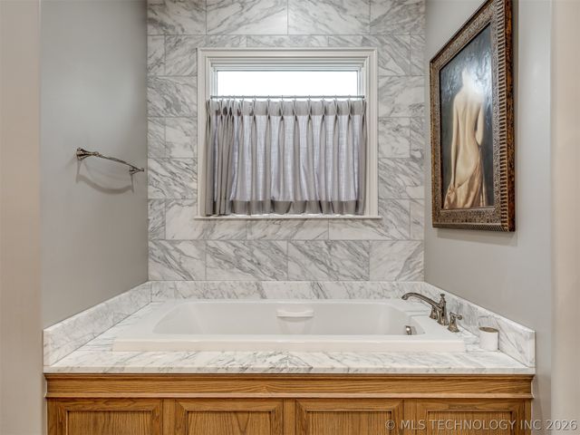 704 W 108th Street S, Jenks, OK 74037